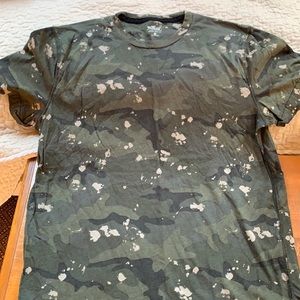 Hollister curved hem tee